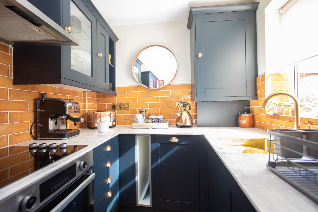 Stunning Warwick Victorian Townhouse - Beautifully Renovated, Free Parking - 5 Min Walk To Warwick Castle & Historic Town Centre - Perfect Uk Break And Base For Exploring Cotswolds Villa Eksteriør bilde